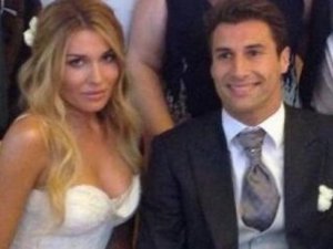 Lorik Cana... ESKİ GALATASARAYLI FUTBOLCU, BEKARLIĞA VEDA ETTİ !..