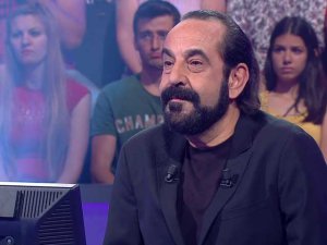 `Kim Milyoner Olmak İster`... KOLTUKTA ÖZKAN UĞUR VAR!