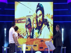 `Şoray Uzun`la 7`DE 7`... ÜNLÜ SUNUCUYA  EL ÖPTÜREN YARIŞMACI !..