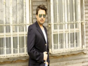 Ercan Avşar- Merve Özbey... İKİLİ SAYESİNDE  `ADA SAHİLLERİ` ŞENLENECEK !..