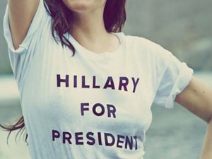 Liv Tyler... TÜRKİYE`DE BÖYLE CESUR SANATÇI YOK!