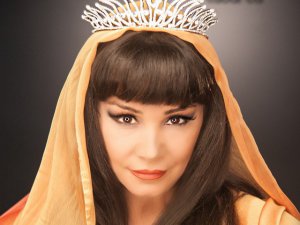 Güler Işık... KLEOPATRA, `TABURCU` OLDU !..