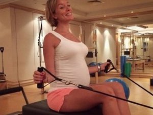 Bade İşçil... SPOR SALONLARINDA ANNELİK İÇİN GÜN SAYIYOR !..