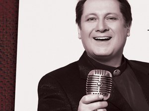 Ahmet Özhan... `GÜLMİRA` ALBÜMÜYLE YENİDEN SEVENLERİYLE BULUŞUYOR !..