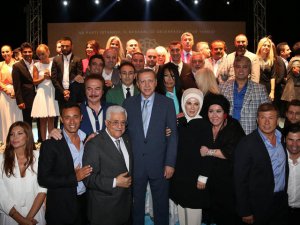 AKP İFTARINA ÜNLÜ YAĞDI; `İNADINA YİNE GİTTİK`