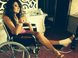 Nurgül Yeşilçay... KAZA GEÇİRDİ!