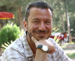 Erez Eğilmez... "AŞK'A VEDA" ALBÜMÜYLE MÜZİKTE DE İDDİALI!