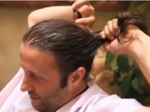 İlker Ayrık... SAÇLARINI TÜRK SİNEMASINA FEDA ETTİ!