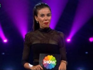 Asena Erkin... SUNUCULUK MACERASI KISA SÜRDÜ!