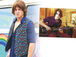 Kerem Bürsin... 70`LERİN YAKIŞIKLISI!