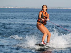 Hülya Avşar... SON SÜRAT GELİYOR!