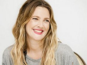 Drew Barrymore... AMERİKALI ÜNLÜ OYUNCUNUN KIZKARDEŞİ ÖLÜ BULUNDU !..