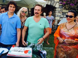 ORHAN BABA`YA DOĞUM GÜNÜ SÜRPRİZİ!