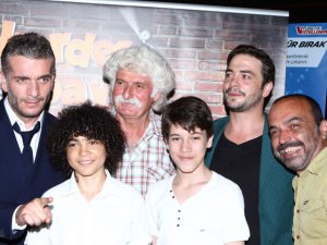 `Kardeş Payı`... ÖZEL GÖSTERİM İLE EKRANLARA VEDA ETTİ!