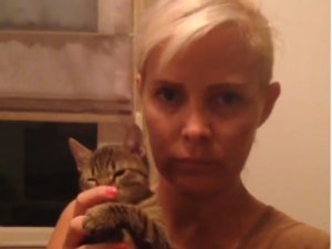 Ömür Gedik;  ÖLDÜRÜLEN YAVRU KEDİLERE VİDEOLU TEPKİ VE UYARI!