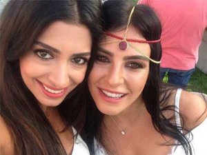 Neslişah Alkoçlar... SADE KINA GECESİ!