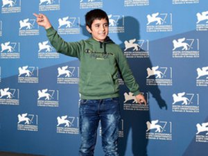 Doğan İzci... 11 YAŞINDA VENEDİK`TE `EN İYİ AKTÖR` SEÇİLDİ!