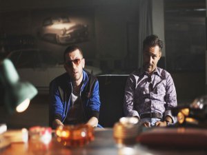 `Kanunsuzlar`... MACERASEVER FİLM İZLEYİCİLERİ İÇİN GERİ SAYIM BAŞLADI !..