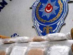 ÜNLÜLERİN UYUŞTURUCU DAVASINDA TAHLİYE!