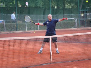 Maliye Bakanı Mehmet Şimşek... FİNAL MAÇINDA RAKET SALLAYACAK!
