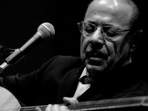 Neşet Ertaş... BOZKIRIN TEZENESİ, ÖLÜMÜNÜN 2. YILINDA ANILIYOR !..