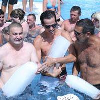 Cem Özer-Şafak Sezer...SETTE KANLI KAVGA!