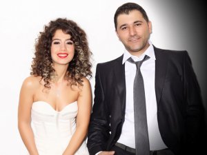 Cem Ak... ROMANTİK, HAREKETLİ, KIPIR-KIPIR!