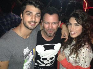 Enis Şenyurt... SERENAY AKTAŞ VE  BERKSAN`DAN DOĞUM GÜNÜ SÜRPRİZİ!