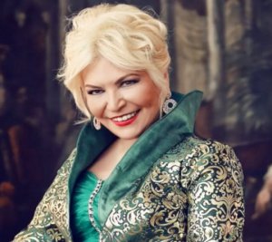 İlkay Armen...`YÜZYILIN ŞARKILARI` TÜRK SANAT MÜZİĞİ ZİYAFETİ !