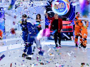 `Mehmet Ali İle Adını Sen Koy`... BAYRAMDA İLK ARABAYI VERDİ!