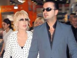 Seda Sayan'dan kafa karıştıran açıklama... "ONUR BENİ YOK ETTİ!"