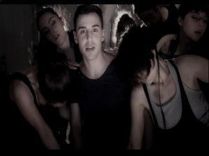 Alper Aksoy... YENİ SİNGLE ÇALIŞMASI İLE, İŞTE `AŞK BU` DİYOR !..