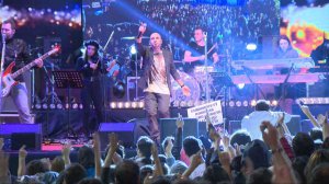 Gripin... YENİ KLİPLERİNİ  `ANTONİS VARDİS` E İTHAF ETTİLER!