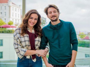 Özge Borak Demirer- Engin Hepileri... BU İKİLİNİN AŞKI, ÇOK KONUŞULACAK !..