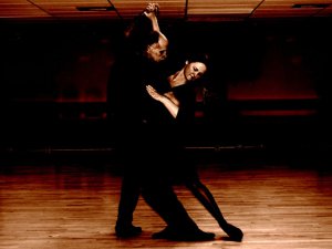 Tango Festivali`ne boykot çağrısı... ZİNANIN AYAKTA MÜZİKLE YAPILAN ŞEKLİ!