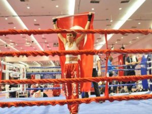 Yeliz Koblay... RİNGLERDEN SETLERE UZANAN BAŞARILI YOLCULUK !..