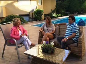 Coşkun Sabah... EVİNİN KAPILARINI NAZLI ILICAK`A AÇTI!