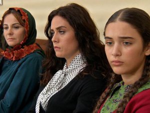 `Küçük Gelin`... ZİRVEYİ BIRAKMIYOR!