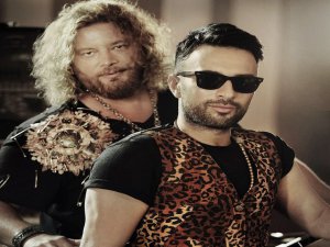 `Zamansız Şarkılar II`... İSKENDER PAYDAŞ`IN ALBÜMÜ, REKORA KOŞUYOR !..