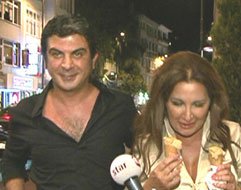 Nükhet Duru... MUTLULUKTAN UÇUYOR!