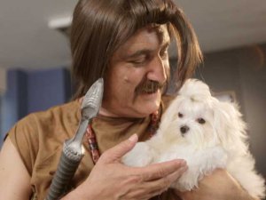 Faik Öztürk... KILIKTAN KILIĞA GİRDİ!