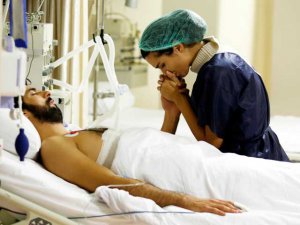 `Kara Para Aşk`... ÖMER ÖLÜM-KALIM SAVAŞI VERİYOR!