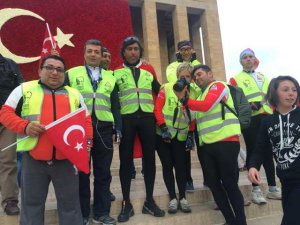 ANITKABİR`E PEDAL ÇEVİRDİLER!