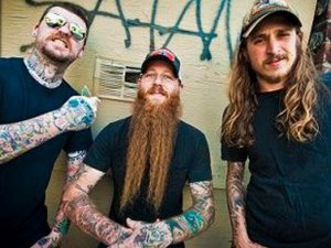 Black Tusk`un basçısı Jonathan Athon... MOTORSİKLET KAZASINDA YAŞAMINI YİTİRDİ !..