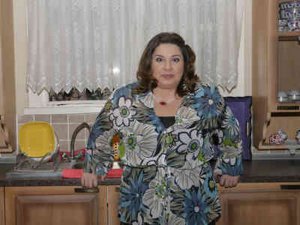 Aslı Omağ... USTALARLA AYNI SAHNEDE!