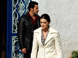 `Karadayı`... FERİDE ŞEHRİ TERK ETMEYE HAZIRLANIYOR!