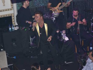 Fatih Ürek... ŞIKLIĞI GÖZ KAMAŞTIRDI!