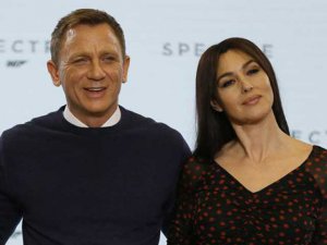 Monica Bellucci... 50 YAŞINDA BOND KIZI!