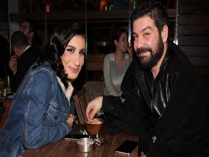 İrem Derici... KISKANÇLIK KRİZİ..."SENİN EBENİ ......."!