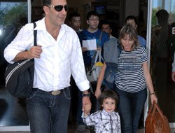 Cem Özer... HASTANELİK OLDU!